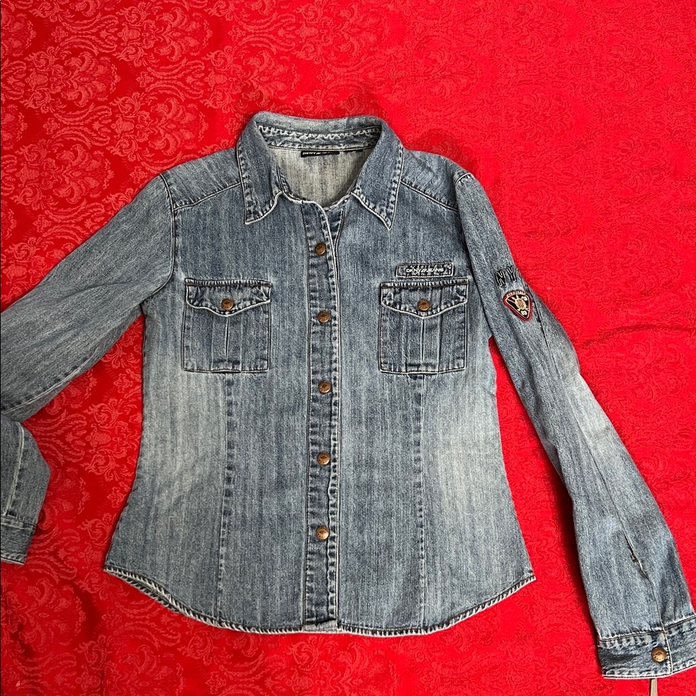 DKNY Jeans Denim Shirt Women S Blue Button Front NYC 1989 Patch Y2K
